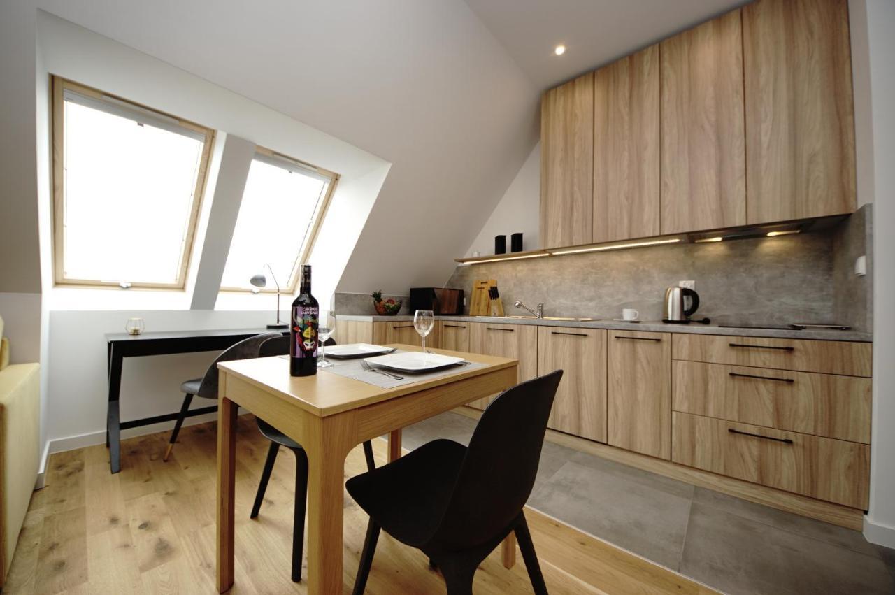 Bh Properties, Apartamenty Teatr Wybrzeze Srodmiescie 格但斯克 外观 照片
