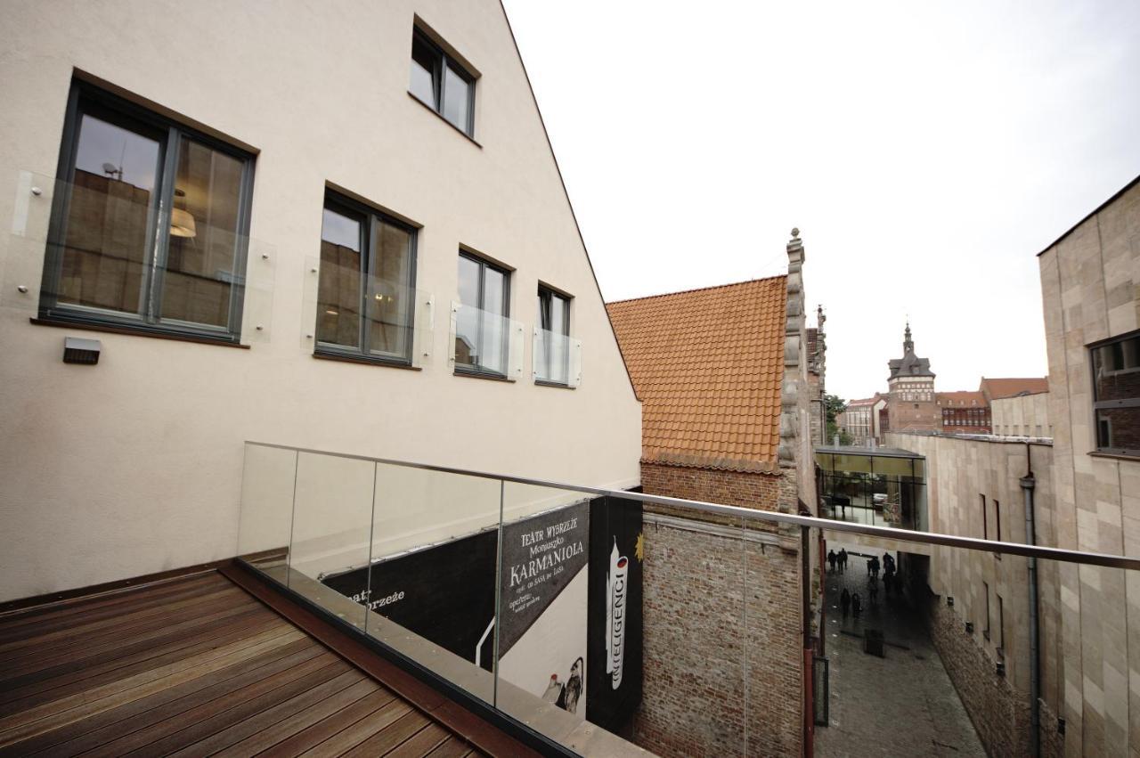 Bh Properties, Apartamenty Teatr Wybrzeze Srodmiescie 格但斯克 外观 照片