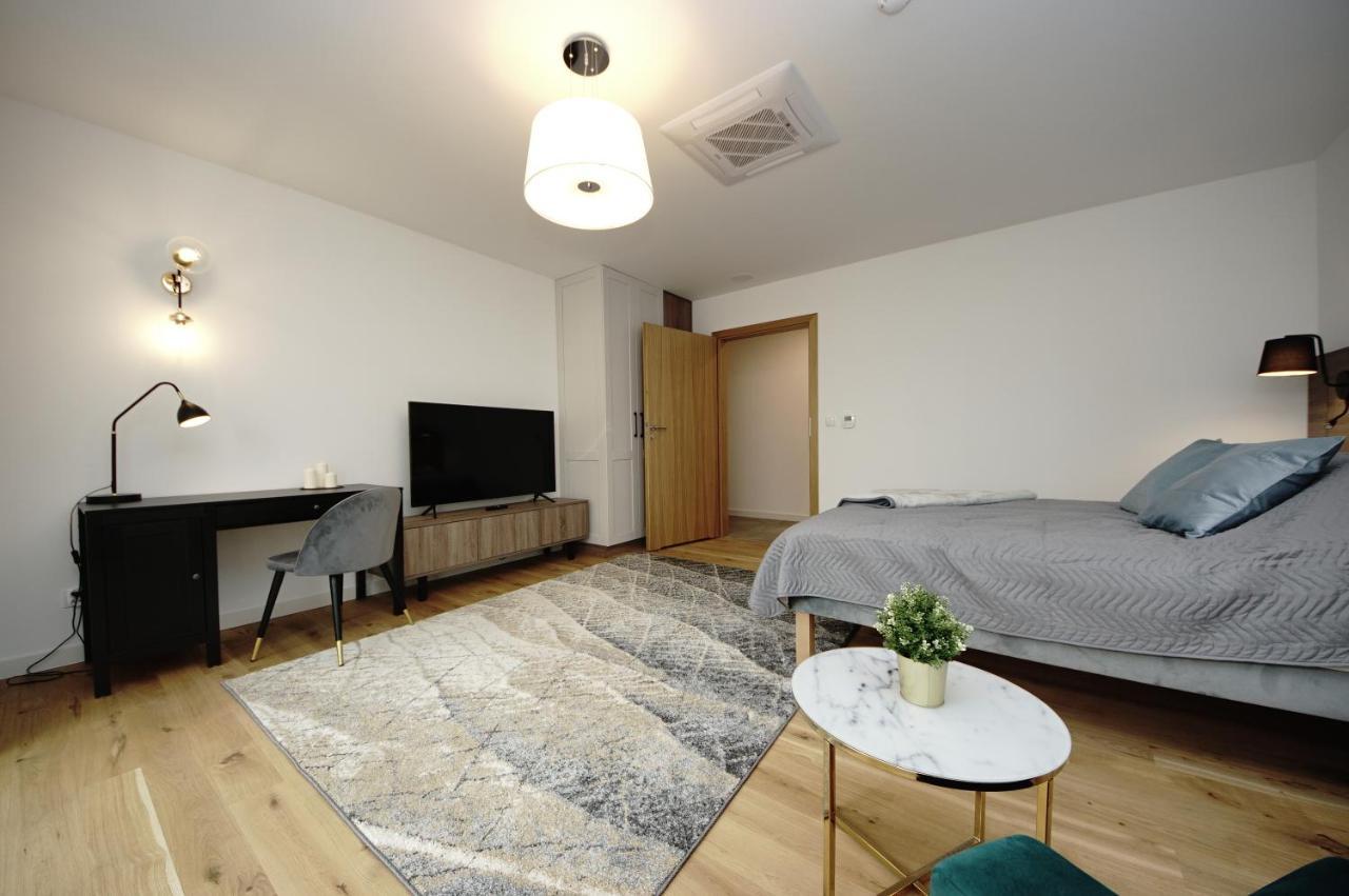 Bh Properties, Apartamenty Teatr Wybrzeze Srodmiescie 格但斯克 外观 照片