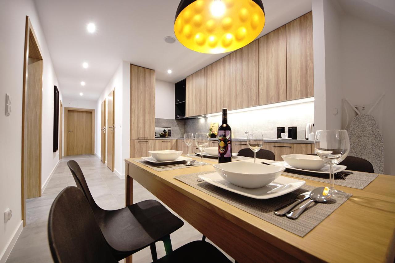 Bh Properties, Apartamenty Teatr Wybrzeze Srodmiescie 格但斯克 外观 照片