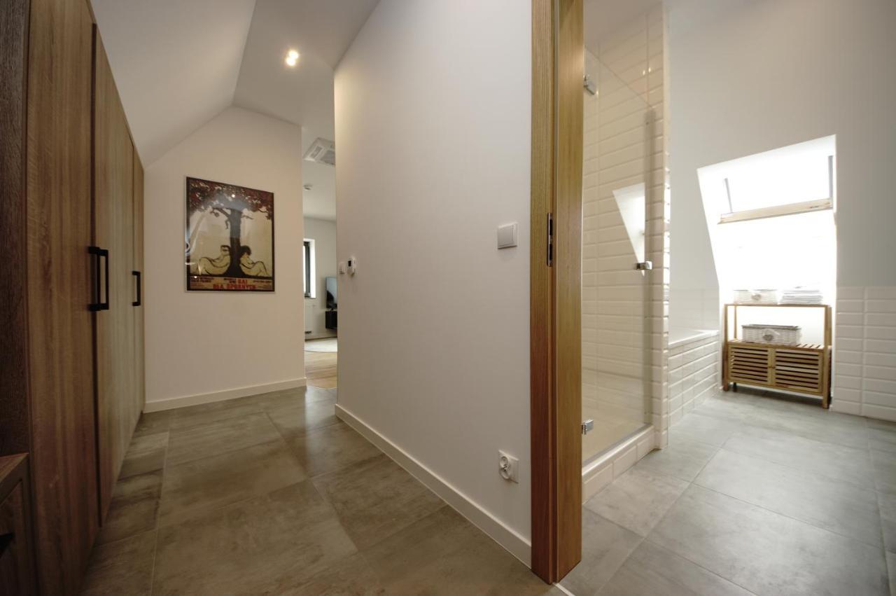 Bh Properties, Apartamenty Teatr Wybrzeze Srodmiescie 格但斯克 外观 照片