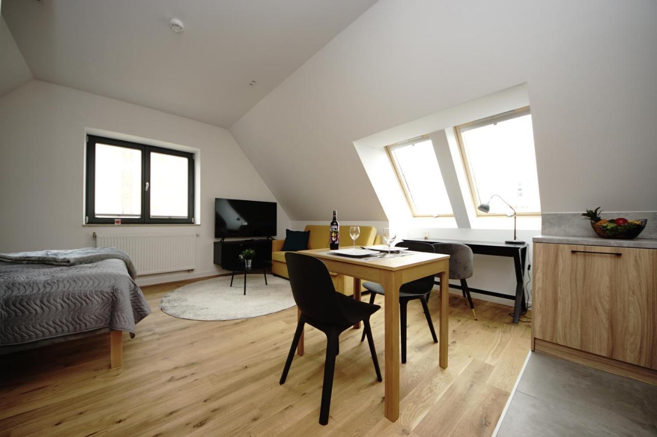 Bh Properties, Apartamenty Teatr Wybrzeze Srodmiescie 格但斯克 外观 照片