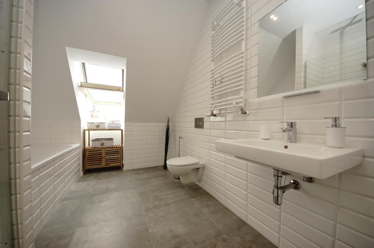 Bh Properties, Apartamenty Teatr Wybrzeze Srodmiescie 格但斯克 外观 照片