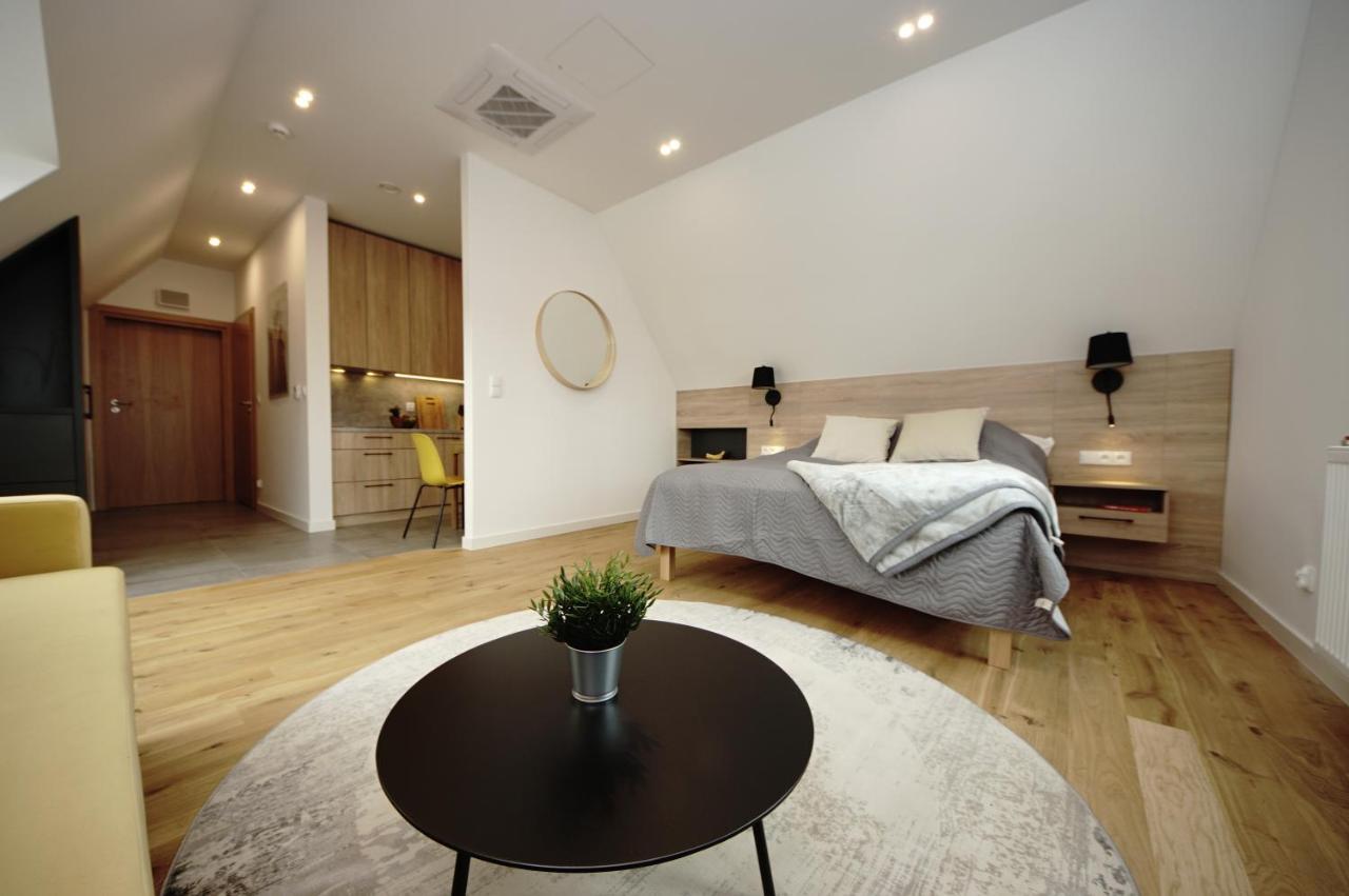 Bh Properties, Apartamenty Teatr Wybrzeze Srodmiescie 格但斯克 外观 照片