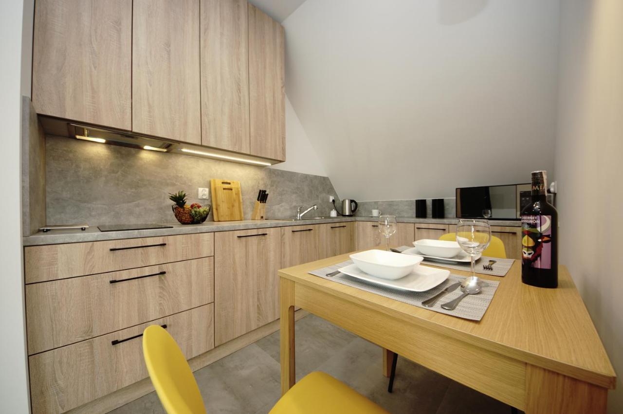 Bh Properties, Apartamenty Teatr Wybrzeze Srodmiescie 格但斯克 外观 照片