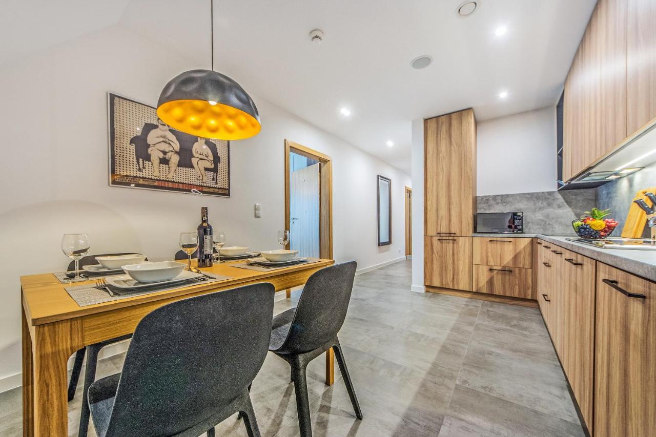 Bh Properties, Apartamenty Teatr Wybrzeze Srodmiescie 格但斯克 外观 照片