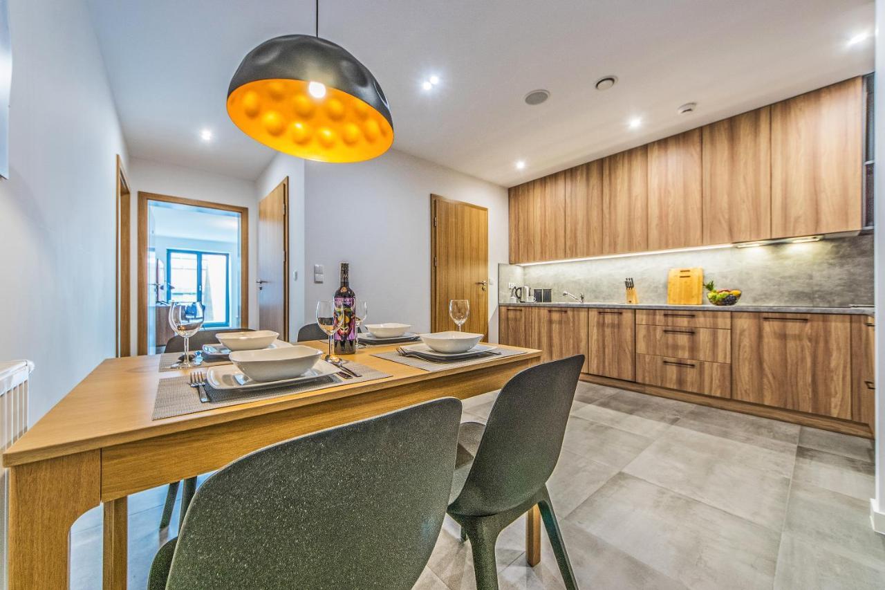 Bh Properties, Apartamenty Teatr Wybrzeze Srodmiescie 格但斯克 外观 照片